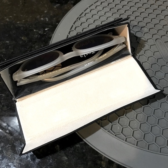 Authentic Tesla Hyperlight☝️It’s NOT regular 🕶 - Picture 2 of 11